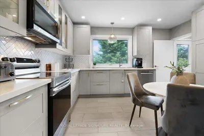 1 Westcroft Drive, Toronto, On M1e 3a2