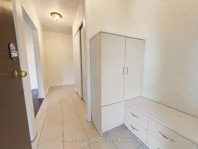 39 Commons Drive Main, Toronto, On M1t 1e3