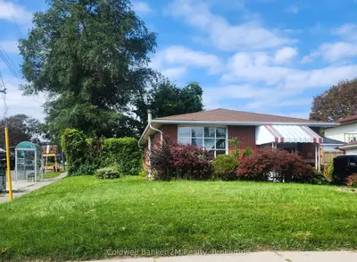 64 Claymore Crescent, Oshawa, On L1g 6g2