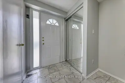 9 Pilkey Crescent, Toronto, On M1b 2a8