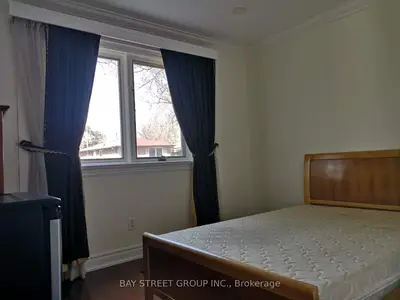 19 Dunsfold Drive 2, Toronto, On M1b 1t5