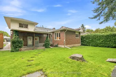 355 Ridgeway Avenue, Oshawa, On L1j 2v3