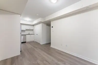 2789 Eglinton Avenue E 407, Toronto, On M1j 0b3