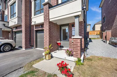 1344 Bradenton  Path, Oshawa, On L1k 1a9