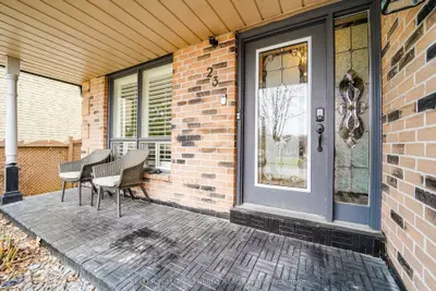 23 Downham Drive, Clarington, On L1c 4g9