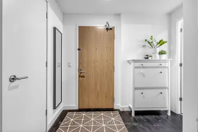 90 Broadview Avenue 408, Toronto, On M4m 0a7