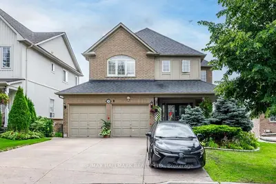 1109 Keswick Court, Oshawa, On L1k 2v2