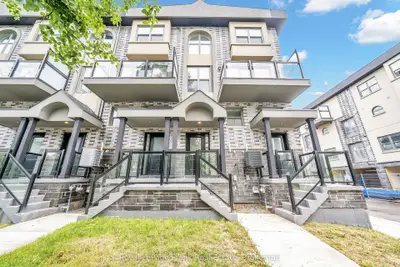200 Railway Engine House Way 2, Whitby, On L1n 0p7