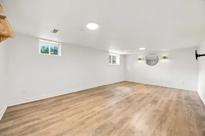 17 Arden Crescent Lower, Toronto, On M1l 3r6