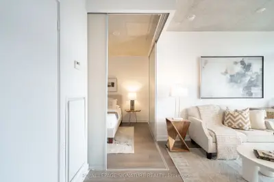 1190 Dundas Street E 406, Toronto, On M4m 0c5