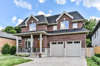 49 Ferris Road, Toronto, On M4b 1g2