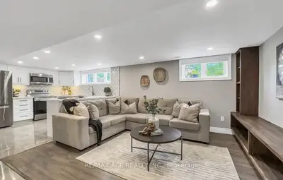 52 Ivorwood Crescent Bsmt, Toronto, On M1r 2x4