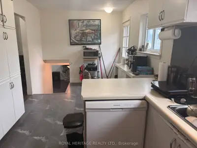 1402 Fordon Avenue, Pickering, On L1w 1j9