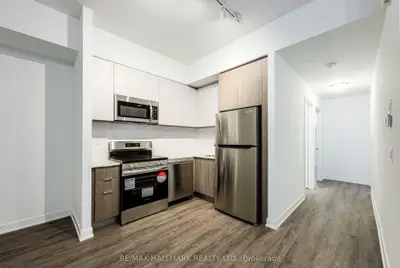 35 Danforth Road 103, Toronto, On M1l 0j6