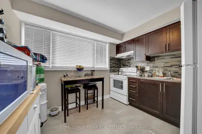 377 Linden Street, Oshawa, On L1h 6r6