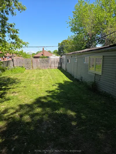 197 Verdun Road, Oshawa, On L1h 5t1