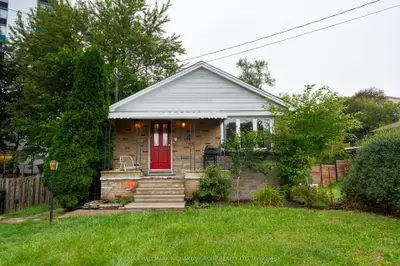 14 Glen Everest Road, Toronto, On M1n 1j3