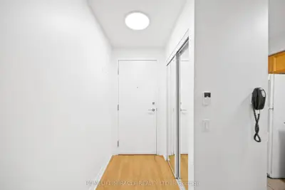 83 Borough Drive 410, Toronto, On M1p 5e4