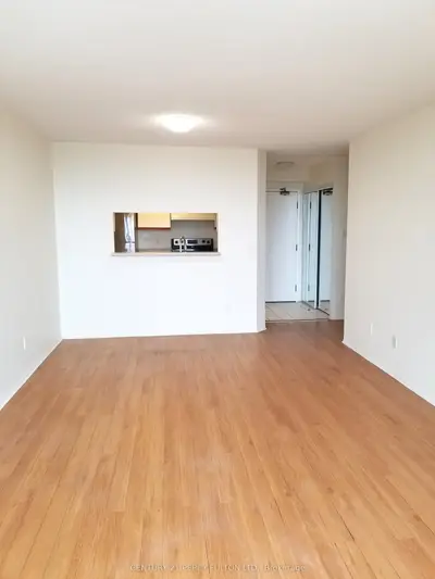 1470 Midland Avenue 1207, Toronto, On M1p 4z4