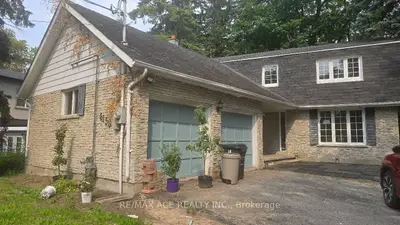 6158 Kingston Road, Toronto, On M1c 1k8