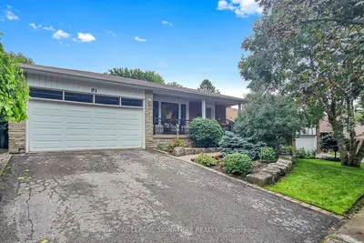 91 Holmcrest Trail, Toronto, On M1c 1v8