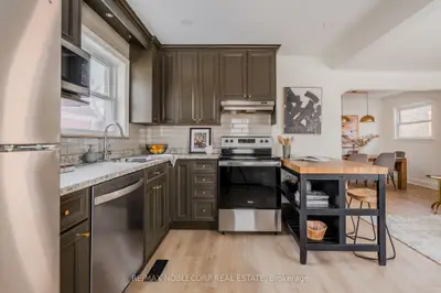 6 Evandale Road Main, Toronto, On M1l 3s1