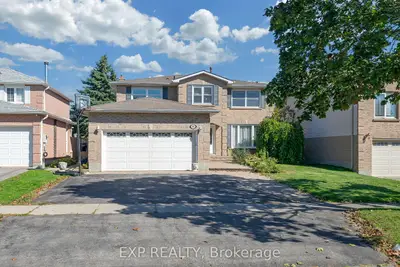 955 Snowbird Street, Oshawa, On L1j 8j8