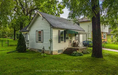 220 Thomas Street, Oshawa, On L1j 1m1