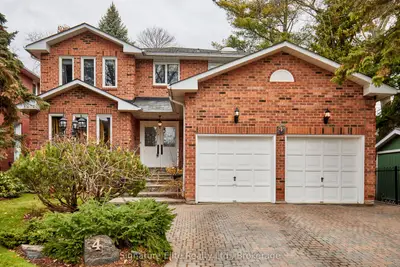 4 Camor Court, Toronto, On M1c 4v5
