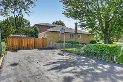722 Brimorton Drive, Toronto, On M1g 2s1