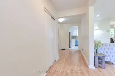 52 Fairglen Avenue, Toronto, On M1t 1g7
