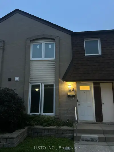 21 Livonia Place 86, Toronto, On M1e 4w5