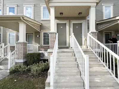 Condo Townhouse in Oshawa