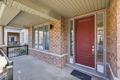 17 Micklefield Avenue, Whitby, On L1p 0c2
