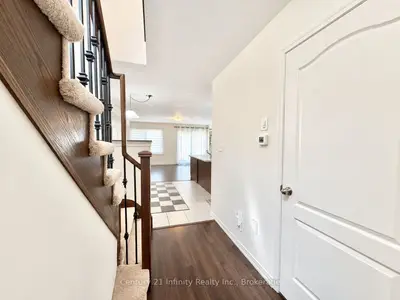 2339 Dress Circle Crescent, Oshawa, On L1l 0l8