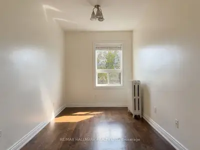 2038 Danforth Avenue 2, Toronto, On M4c 1j6