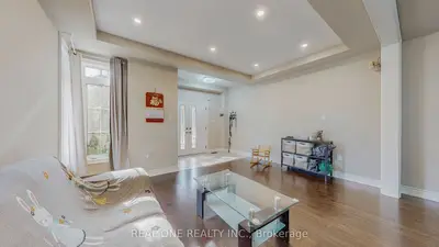 1815 Fairport Road 6, Pickering, On L1v 1t2