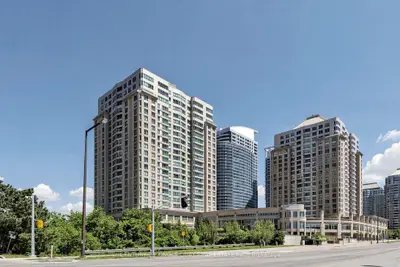 8 Lee Centre Drive 1709, Toronto, On M1h 3h8
