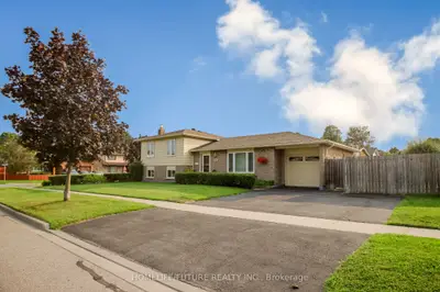 207 Michael Boulevard, Whitby, On L1n 6b5