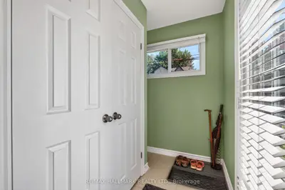 110 Harding Boulevard, Toronto, On M1n 3e2