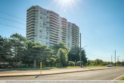1 Greystone Walk Drive 1286, Toronto, On M1k 5j3