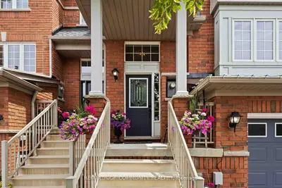 49 Latchford Way, Whitby, On L1n 9r3