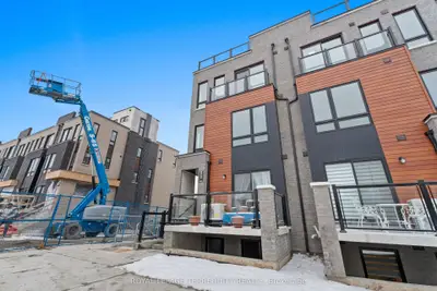 30 Liben Way 43, Toronto, On M1b 0e8
