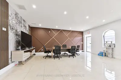 2020 Ellesmere Road 4 & 5, Toronto, On M1h 2z8