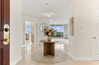 168 Bonis Avenue 1805, Toronto, On M1t 3v6