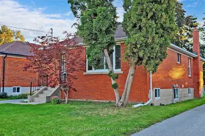 170 Ellington Drive Main, Toronto, On M1r 3y3