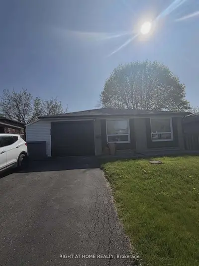 869 Grenoble Boulevard E, Pickering, On L1w 1t7