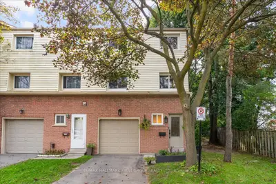 1915 Denmar Road 126, Pickering, On L1v 3e1