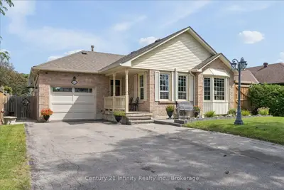 814 Lochness Crescent, Oshawa, On L1j 7p6