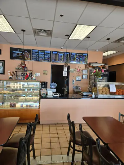 475 Westney Road 8, Ajax, On L1t 3h4